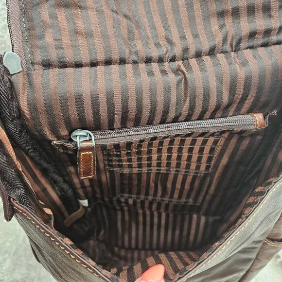 Jack Georges Voyager Brown Leather‎ Convertible Backpack - Picture 6 of 9